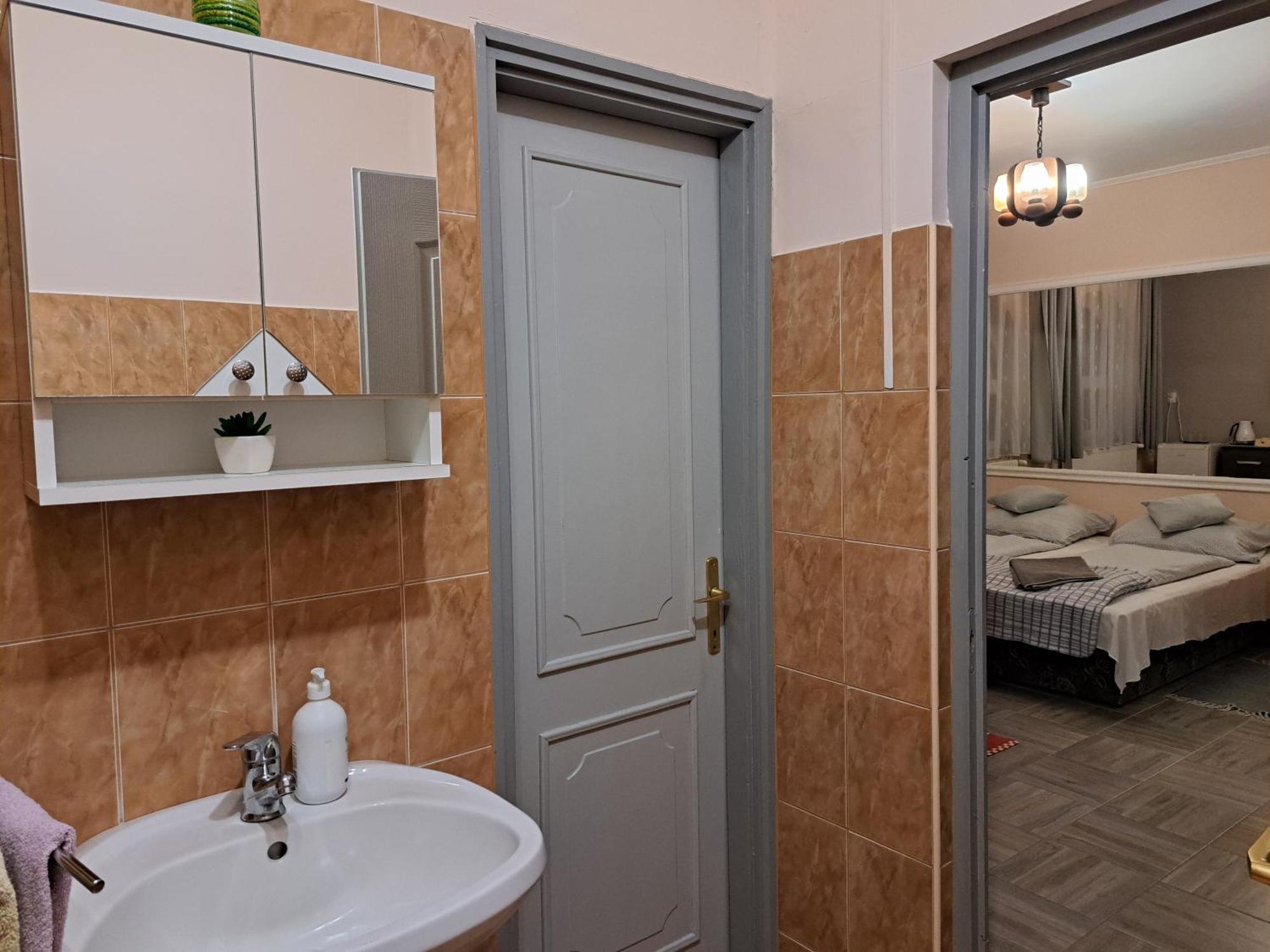 Bed and Breakfast Kisdiofa Panzio Es Vendeglo Vajdacska Екстер'єр фото