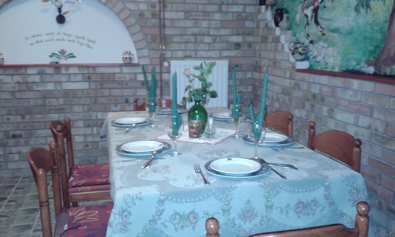 Bed and Breakfast Kisdiofa Panzio Es Vendeglo Vajdacska Екстер'єр фото